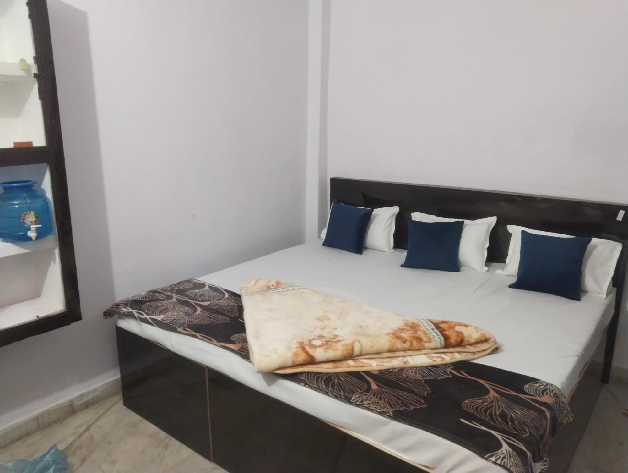 Rohit Paying Guest House Assi Ghat Varanasi Exterior photo