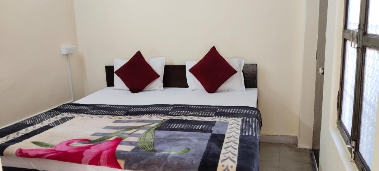 Rohit Paying Guest House Assi Ghat Varanasi Room photo